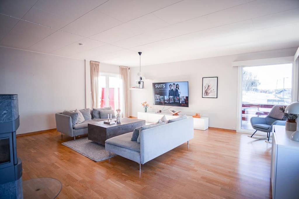 Big Family House With 3 Bedrooms Hébergement de vacances