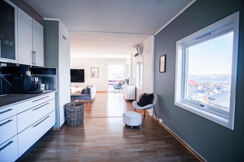 Big Family House With 3 Bedrooms Hébergement de vacances *